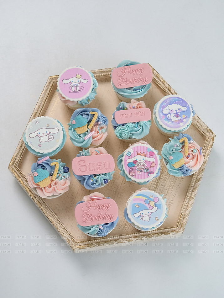 Cupcakes paper printed Cinnamoroll
